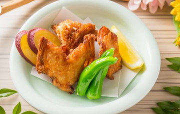 金賞とらふぐ唐揚げ(4貫) 1st Place Fried Pufferfish (4 Pieces)
