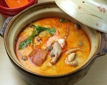 トムヤムクン(ライス付き) Tomyam soup with rice