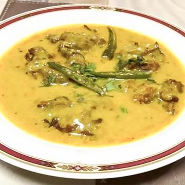 チキンカレー CHICKEN CURRY