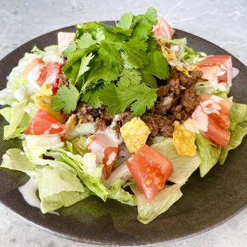 パクチー盛りアジアンタコライス/Asian Tako Rice with plenty of pak choi