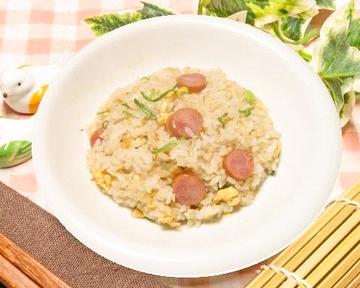 半ウインナーガーリックチャーハン