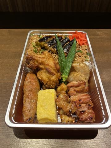 とり俊焼き鳥弁当