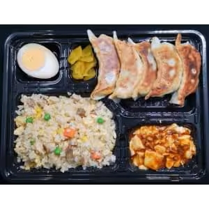 チャーハン焼き餃子弁当