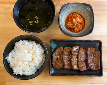 和牛 上カルビ定食