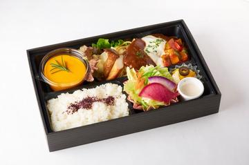 黒毛和牛のハンバーグと季節のポタージュスープ弁当