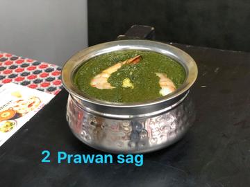 ブロウンサグカレー(サラダ ＆ナンorライス) Prawn Saag Curry (Served with Naan or Rice and Salad)