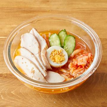 鶏チャーシュー盛岡冷麺 Morioka Cold Noodles with Roast Chicken
