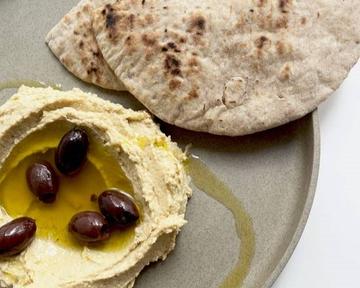 フムス&自家製ピタパン HUMMUS & PITA BREAD