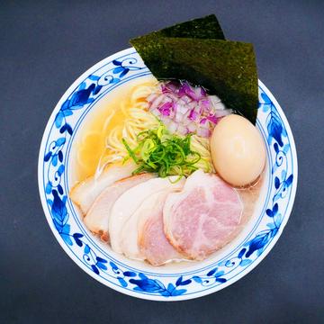 焼きあご塩らぁ麺(全部乗せ)