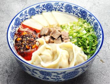 水餃子入り蘭州拉麺