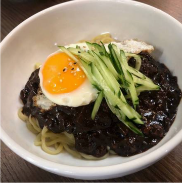 韓国風ジャージャー麺/ 