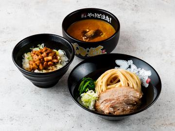 つけ麺・肉飯セット(チャーシュー1枚・薬味ネギ・ホウレン草・肉飯)