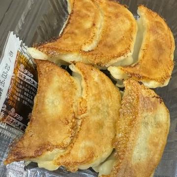 手作り焼き餃子 Handmade Grilled Gyoza