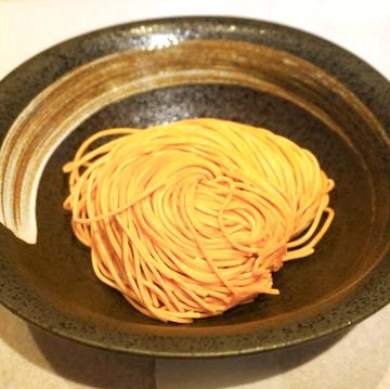 唐辛子練込麺