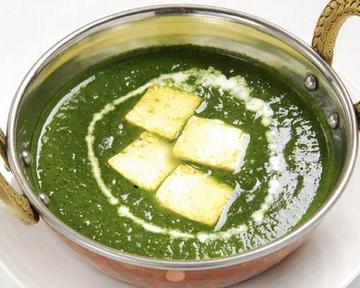 ほうれん草パニールカレー Spinach and Cheese Curry