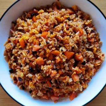 ピリ辛い炒飯(老干炒)