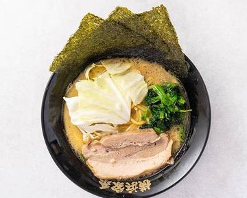家系 豚骨醤油ラーメン