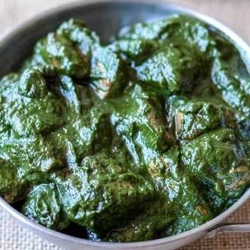 ほうれん草チキンカレー Spinach ＆ Chicken Curry