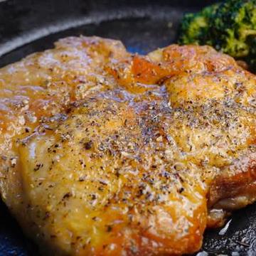 スパイスハーブハーフチキンステーキ弁当(120g)120g Chicken Spiced Herb Steak Box