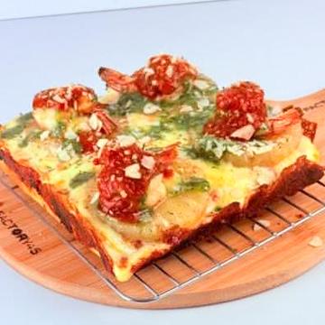 ハワイアンパインアップルシュリンプピザ Hawaiian Pineapple Shrimp Pizza