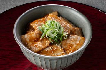 ぶたバラ丼