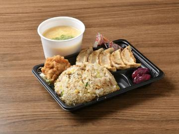 餃子プレートセット/にんにく炒飯