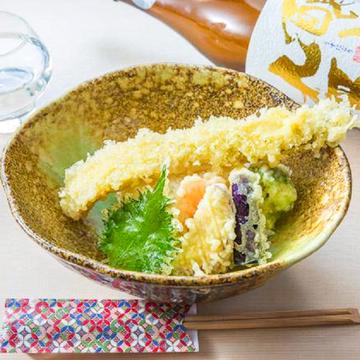 ふっくら穴子天丼 Tender Conger Eel Tempura Rice Bowl
