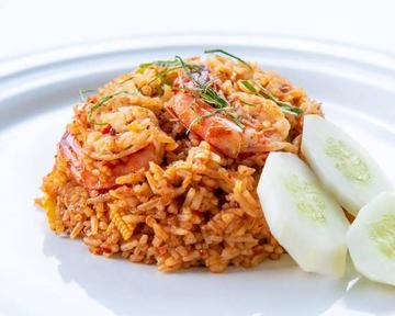 トムヤムチャーハンSpicy Tom Yum Fried Rice