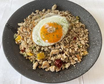 ご飯が見えないガパオライス/Gapao rice with no rice visible