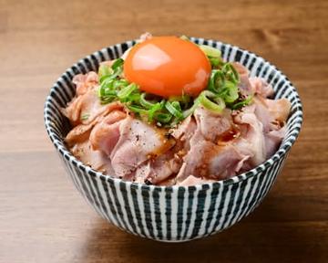 炙りレアチャーシュー丼