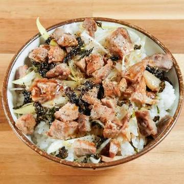 チャーシュー丼