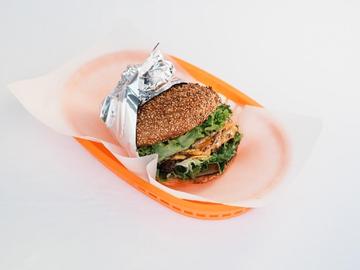 テリタマチーズバーガー Teriyaki + Egg Cheeseburger