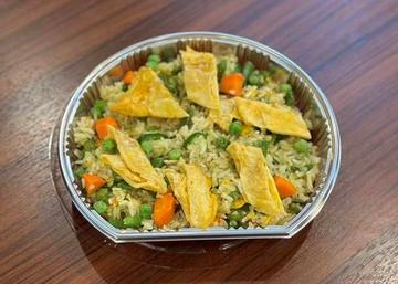 玉子と野菜の台風チャーハン Thai fried rice vegetable with egg