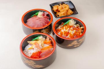 選べる海鮮丼と唐揚げのセット 2900円→2500円