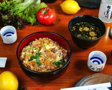 地鶏の親子丼 Game Fowl Chicken and Egg Bowl