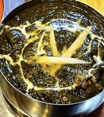 サグチキンカレー SAGU CHICKEN CURRY