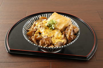 ガッツケチーズ肉丼ギガ盛りGuttsuke cheese meat bowl Giga prime