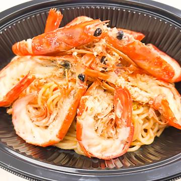 有頭エビの濃厚トマトソースのスパゲッティ