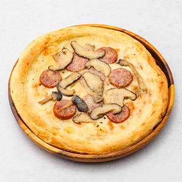 きのことソーセージのピザ【単品】