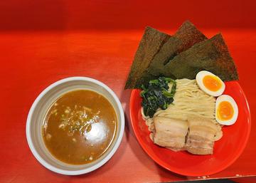赤家のかつおつけ麺