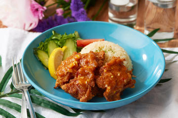 揚げカオマンガイ(もも肉 300g) Fried Chicken Khao Man Gai (Chicken Thigh 300g)