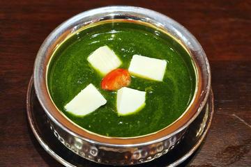 ほうれん草パニールカレー/Sag Paneer Curry