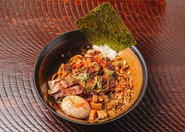 麻辣あぶらそば 味玉つき