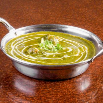 ほうれん草チキンカレー/Sag chicken curry