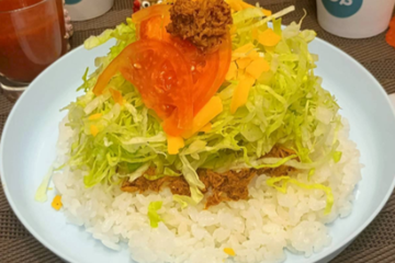 沖縄ツナタコライス