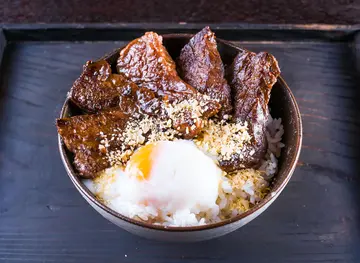 ハラミスタミナガーリック丼
