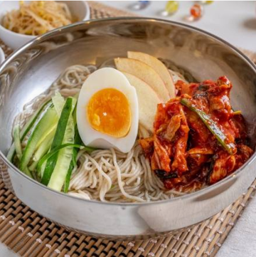 キムチ冷麺 korean cold noodles with homemade kimchi