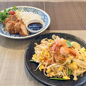 カオ・ガイ・トード＆パッタイ KAO GAI THOD ＆ PAD THAI 