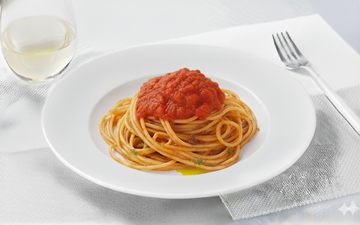 ガーリックトマトソースパスタ2180円↓(ガーリック増し)