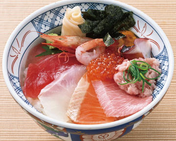 豪華海鮮十種丼